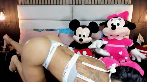 Nicolle Ruselle   Hello my lovely  schedule for great fun from  630 am and end 800 pm Colombian time I wait for you online show from 02-15-25, 09:48