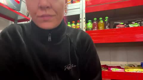 MayaWeissX online show from 11-04-25, 04:55