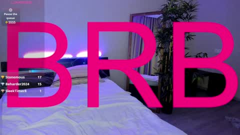 Snapshot of maybe_mia chatting on 01-12-25, 11:07 Mia GMT2 Mon 3-9 AM Tue 3-9 AM Wed 3-9 AMThur 10 AM - 4 PM Fri 3-9 AM Sat 3-9 AM Sun 3-9 AM. online show from 01-12-25, 11:07