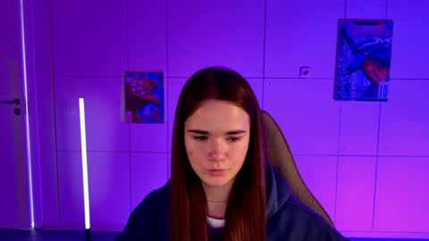 maybloom_ online show from 11-09-25, 09:18