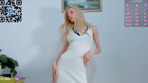 Snapshot of maydaguy chatting on 02-03-25, 01:51 Megan online show from 02-03-25, 01:51