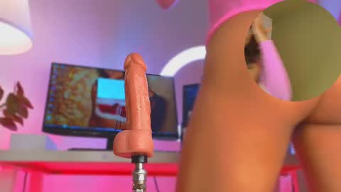 Mayka online show from 02-14-25, 11:42