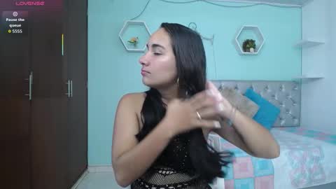 Maylin  online show from 11-13-25, 06:51