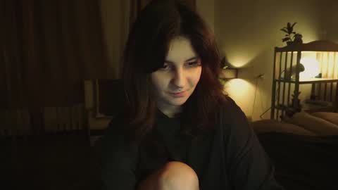 Snapshot of maymary_ chatting on 12-17-24, 06:24 Mary  . online show from 12-17-24, 06:24