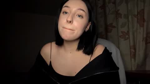 Snapshot of maymehachez chatting on 02-24-26, 07:12 Kira online show from 02-24-26, 07:12