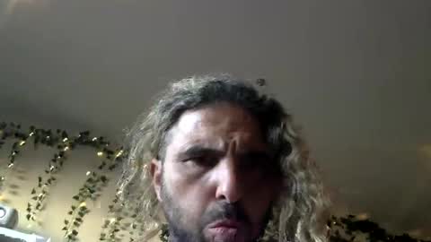 Snapshot of mazl0w chatting on 01-02-25, 05:57 mazl0w online show from 01-02-25, 05:57