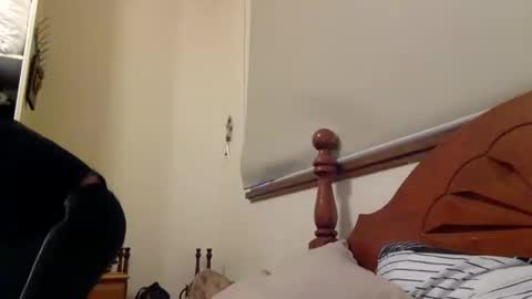 Snapshot of mazl0w chatting on 10-20-25, 07:42 mazl0w online show from 10-20-25, 07:42