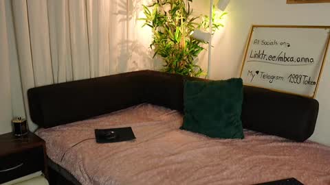 Snapshot of mbca chatting on 01-22-25, 05:17 Anna IG mbca anna online show from 01-22-25, 05:17