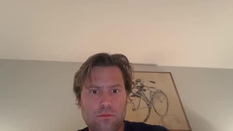 Snapshot of mbnc chatting on 09-17-25, 01:51 lol online show from 09-17-25, 01:51