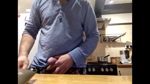 mccock16cm online show from 12-02-25, 02:06