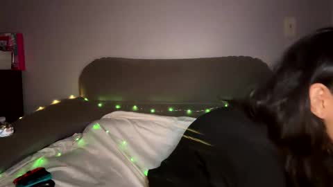 Snapshot of mcdreamy4400 chatting on 12-07-24, 05:04 3 Suli 3 online show from 12-07-24, 05:04