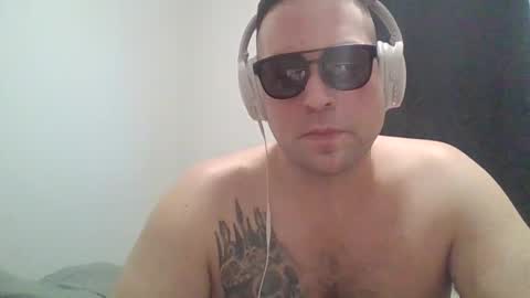 Snapshot of mcfly7777 chatting on 02-07-26, 03:05 McFly online show from 02-07-26, 03:05