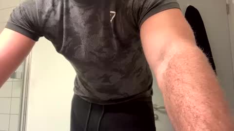 mcr8080 online show from 12-31-24, 12:04