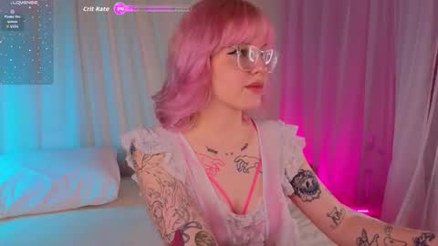 Snapshot of me1roze chatting on 03-01-26, 10:12 Roze online show from 03-01-26, 10:12