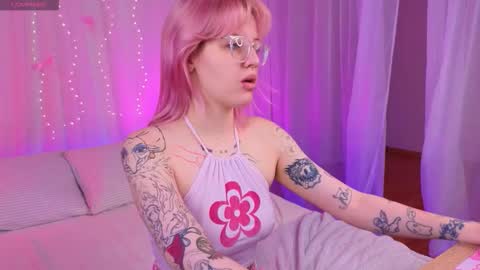 Roze online show from 03-22-26, 08:51