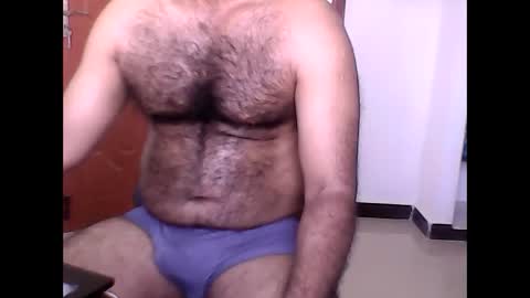 Snapshot of me_hai12 chatting on 02-18-25, 01:54 me_hai12 online show from 02-18-25, 01:54