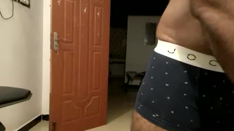 Snapshot of me_hai12 chatting on 11-28-25, 12:30 me_hai12 online show from 11-28-25, 12:30