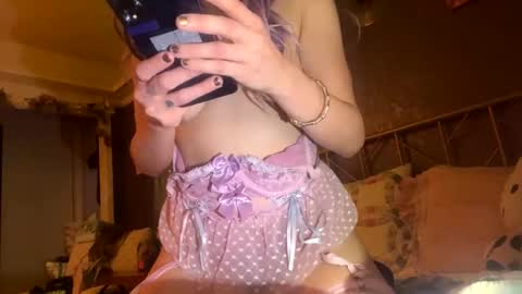 meadowmoon3 online show from 09-25-25, 05:00