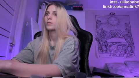 Snapshot of meandmaboy chatting on 10-05-25, 09:34 Anna online show from 10-05-25, 09:34