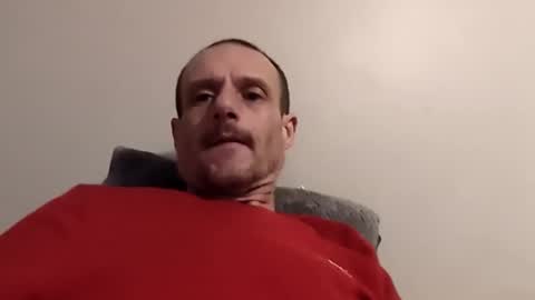 Snapshot of meanfinger chatting on 02-17-26, 08:11 Jizzy online show from 02-17-26, 08:11