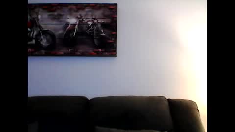 me at home online show from 01-10-25, 05:34