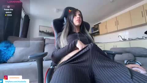 Snapshot of meclarityxxx chatting on 09-17-25, 09:38   online show from 09-17-25, 09:38