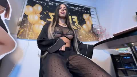   online show from 11-18-25, 07:40