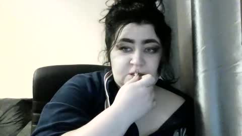 Snapshot of medjik_lool chatting on 01-22-25, 07:35 Oltereodora-lima online show from 01-22-25, 07:35