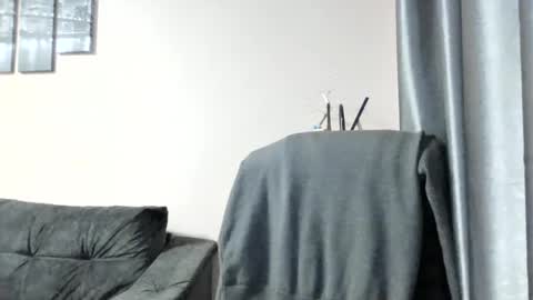 Snapshot of medjik_lool chatting on 01-22-25, 10:40 Oltereodora-lima online show from 01-22-25, 10:40