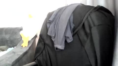 Snapshot of medjik_lool chatting on 10-16-25, 05:52 Oltereodora-lima online show from 10-16-25, 05:52