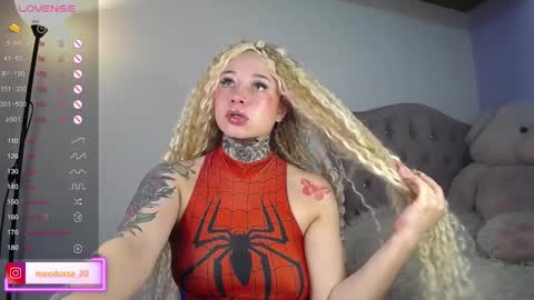 Johana  online show from 12-17-24, 08:56