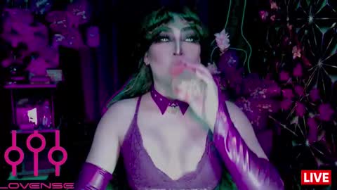 THE QUEEN ALPHA   Queen Medusa Prey online show from 02-03-26, 02:53