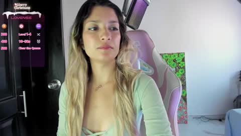 Snapshot of meduza_sexy_caramel chatting on 12-28-24, 02:42 Baio online show from 12-28-24, 02:42