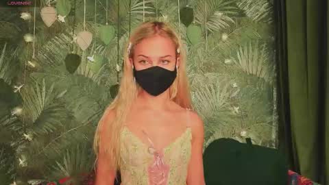 meeeewmeeeeow online show from 11-07-25, 08:31