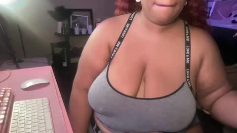 Snapshot of meetsouthernpeach chatting on 09-14-25, 06:07 Southern Peach online show from 09-14-25, 06:07