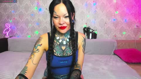 Snapshot of megan_blackmoon chatting on 01-31-25, 11:03 Helena Tuman online show from 01-31-25, 11:03