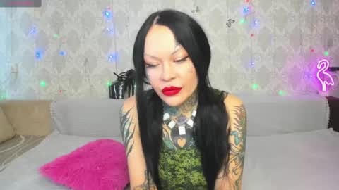 Snapshot of megan_blackmoon chatting on 03-09-25, 05:33 Helena Tuman online show from 03-09-25, 05:33