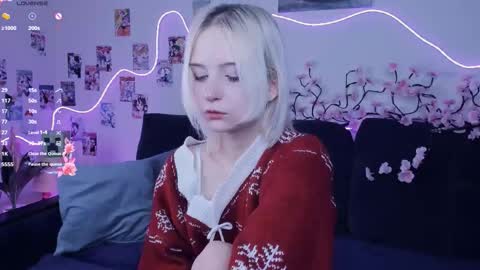 Snapshot of megan_chan chatting on 12-18-25, 07:09 Megan and Anna online show from 12-18-25, 07:09