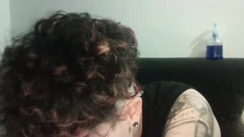 Snapshot of megan_coop3r_ chatting on 02-04-25, 10:43 Megan and sophi online show from 02-04-25, 10:43