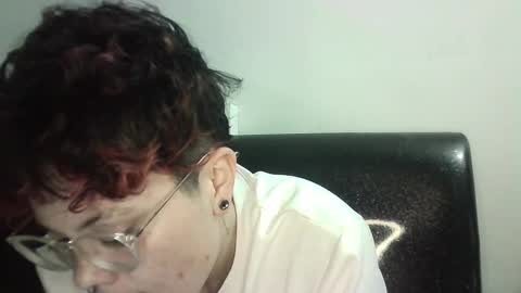 Snapshot of megan_coop3r_ chatting on 02-17-25, 07:58 Megan and sophi online show from 02-17-25, 07:58