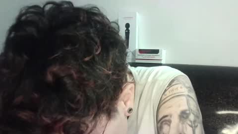 Snapshot of megan_coop3r_ chatting on 02-18-25, 04:58 Megan and sophi online show from 02-18-25, 04:58