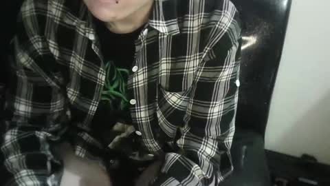 Snapshot of megan_coop3r_ chatting on 03-01-25, 04:47 Megan and sophi online show from 03-01-25, 04:47