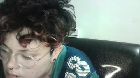 Snapshot of megan_coop3r_ chatting on 03-02-25, 02:08 Megan and sophi online show from 03-02-25, 02:08