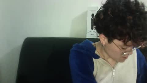 Snapshot of megan_coop3r_ chatting on 03-02-25, 08:16 Megan and sophi online show from 03-02-25, 08:16