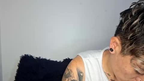 Snapshot of megan_coop3r_ chatting on 09-19-25, 02:57 Megan and sophi online show from 09-19-25, 02:57