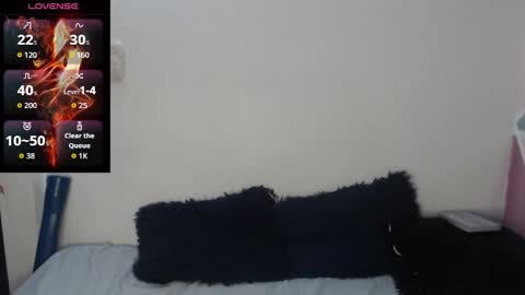 Snapshot of megan_coop3r_ chatting on 10-25-25, 03:14 Megan and sophi online show from 10-25-25, 03:14