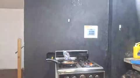 Snapshot of megan_coop3r_ chatting on 11-08-25, 11:58 Megan and sophi online show from 11-08-25, 11:58