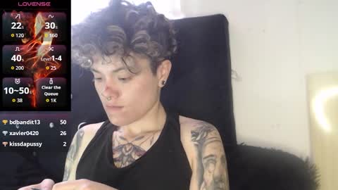 Snapshot of megan_coop3r_ chatting on 12-05-25, 05:42 Megan and sophi online show from 12-05-25, 05:42