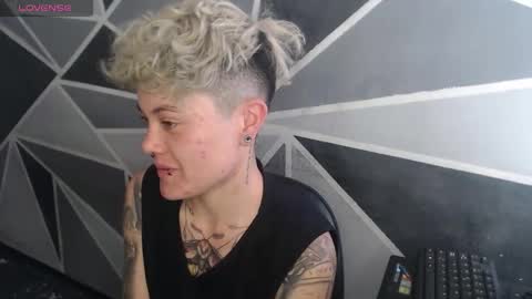 Megan and sophi online show from 02-07-26, 01:59