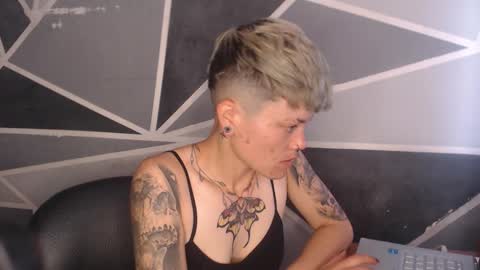 Megan and sophi online show from 02-19-26, 09:00